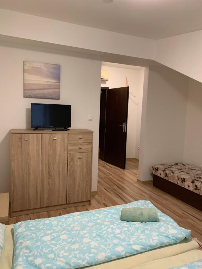 Hotel Tatra Malacky Exteriör bild